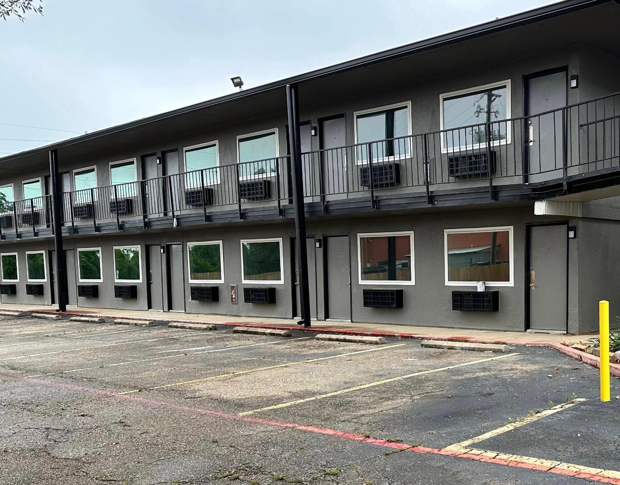Studio City Suites, A Travelodge By Wyndham Texarkana Exterior foto